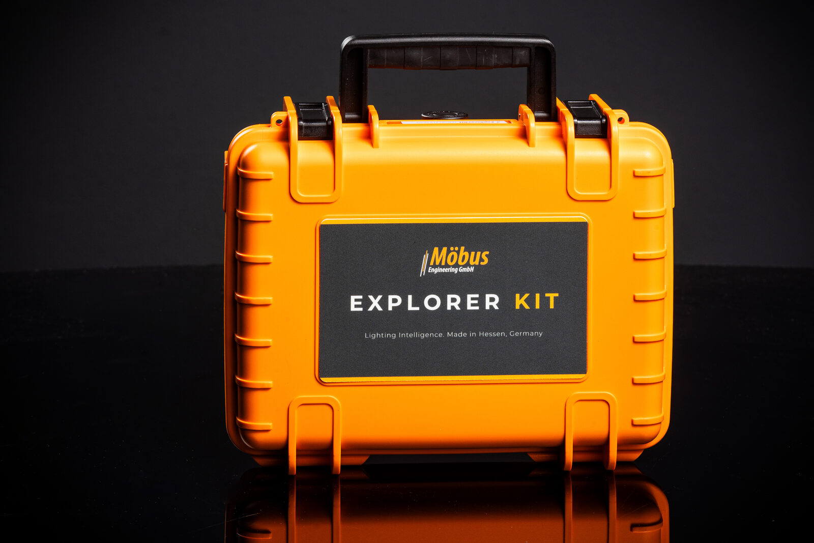 Closed Möbus ExplorerKit – rugged branded outdoor case